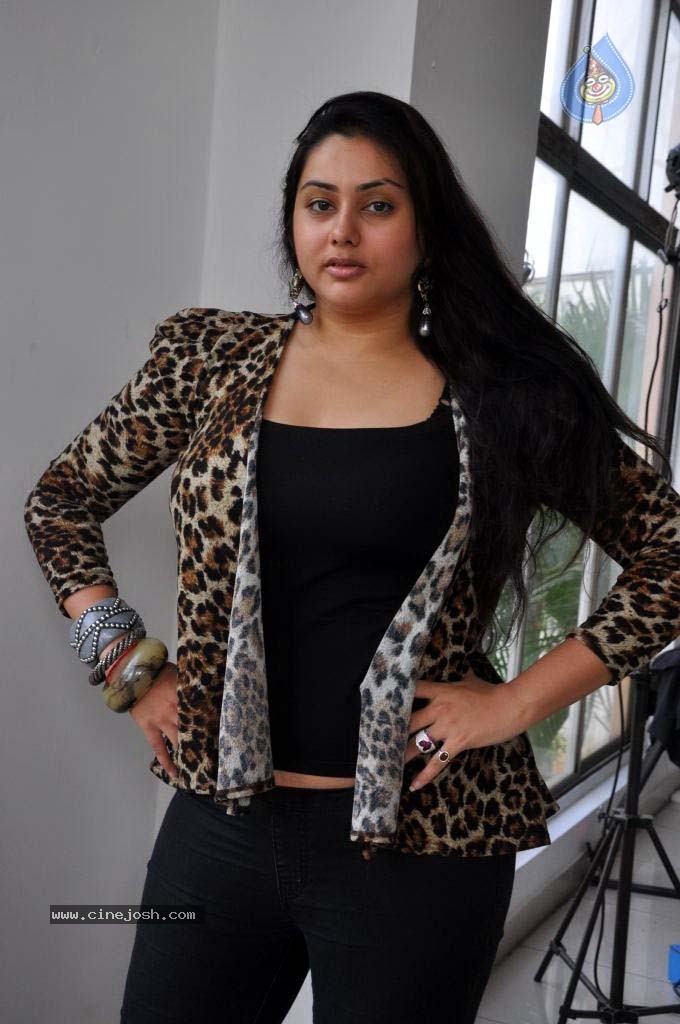 Namitha New Stills - 28 / 46 photos