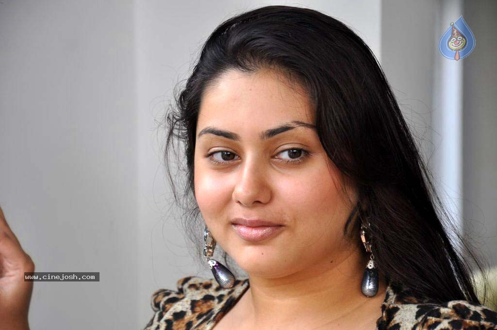 Namitha New Stills - 42 / 46 photos