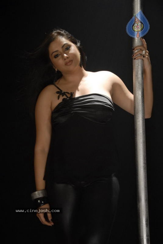 Namitha Stills - 39 / 59 photos