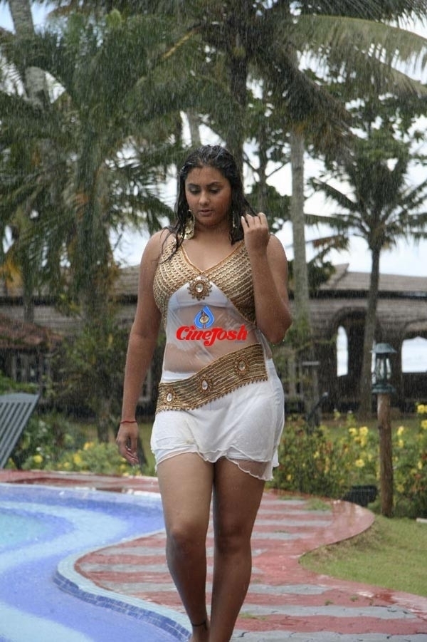 Namitha Stills - 59 / 239 photos