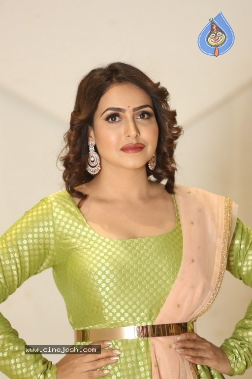 Nandini Rai Photos - 31 / 39 photos