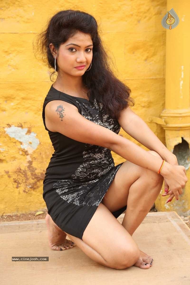 Nandita Mandal Stills - 19 / 54 photos