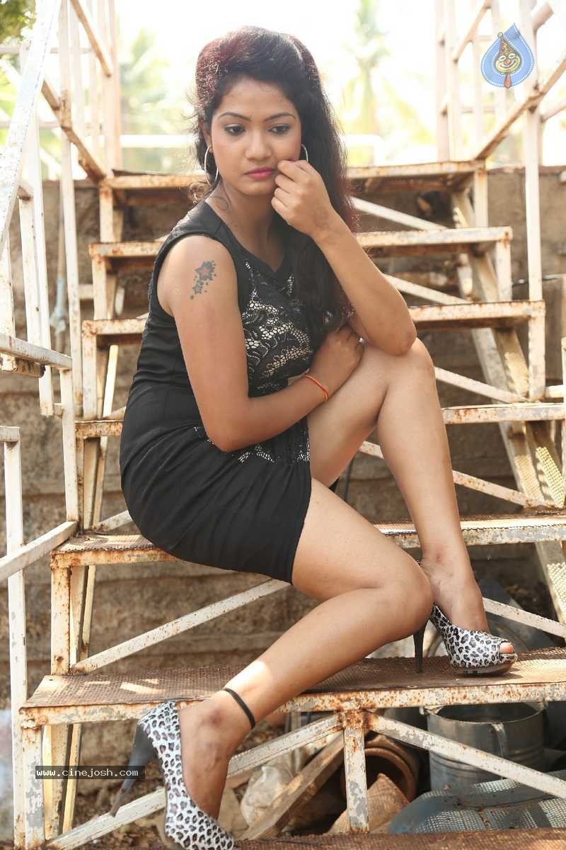 Nandita Mandal Stills - 22 / 54 photos