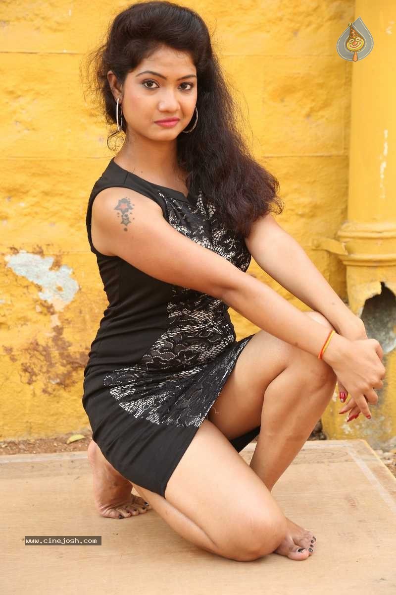 Nandita Mandal Stills - 41 / 54 photos