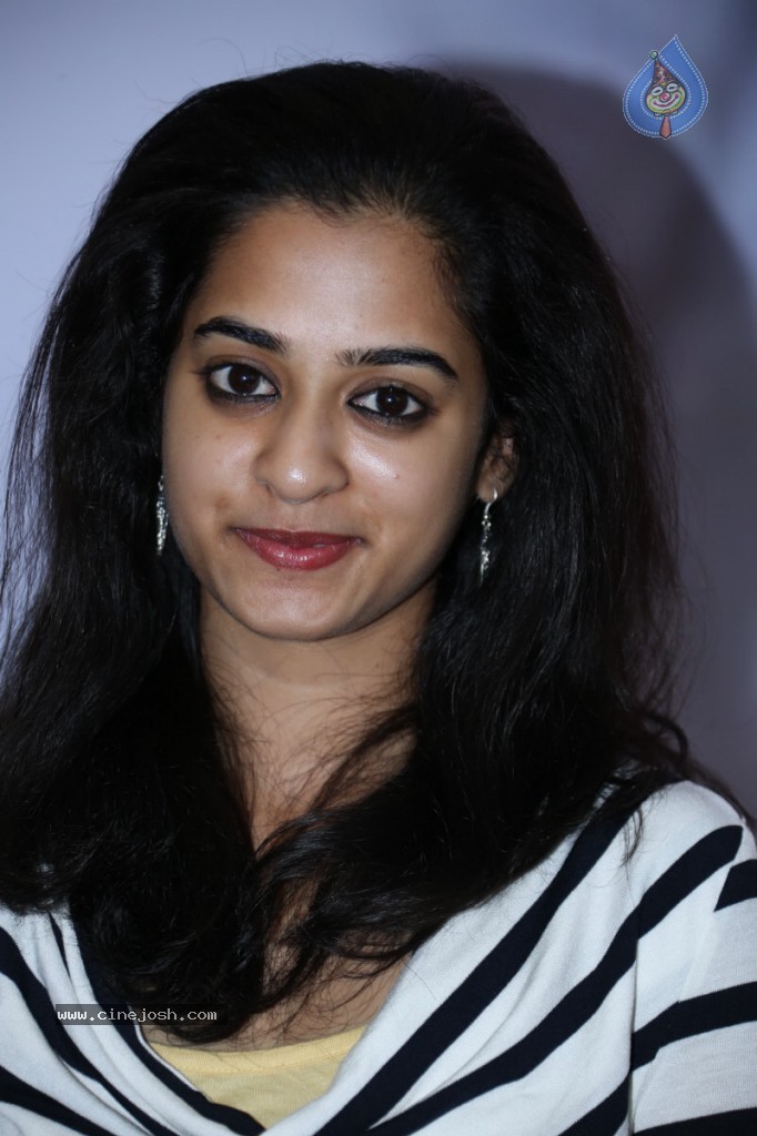 Nandita New Stills - 16 / 46 photos