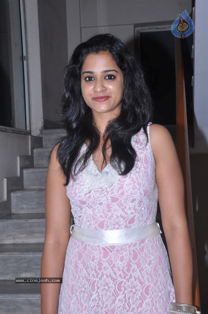 Nanditha Gallery - 18 / 30 photos