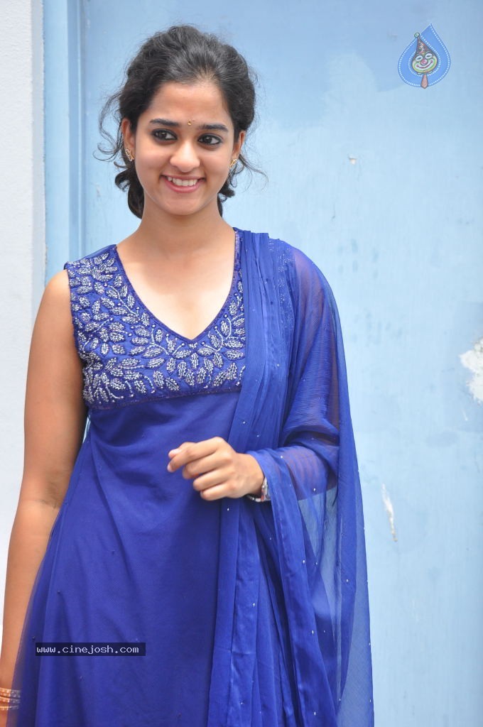 Nanditha Latest Stills - 17 / 49 photos