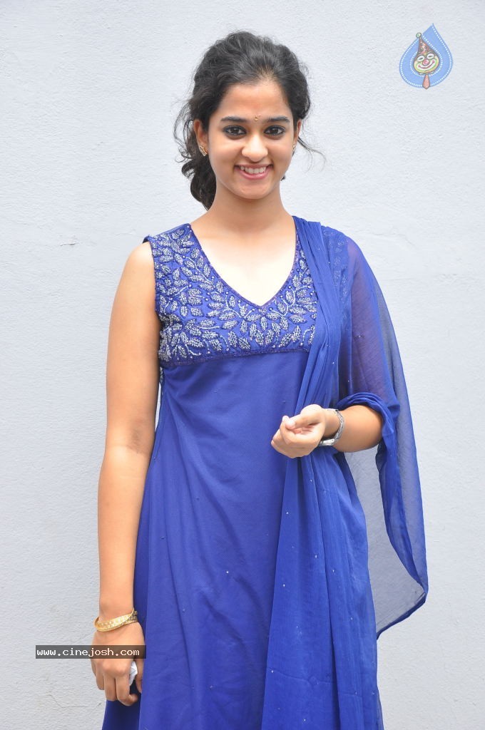 Nanditha Latest Stills - 27 / 49 photos