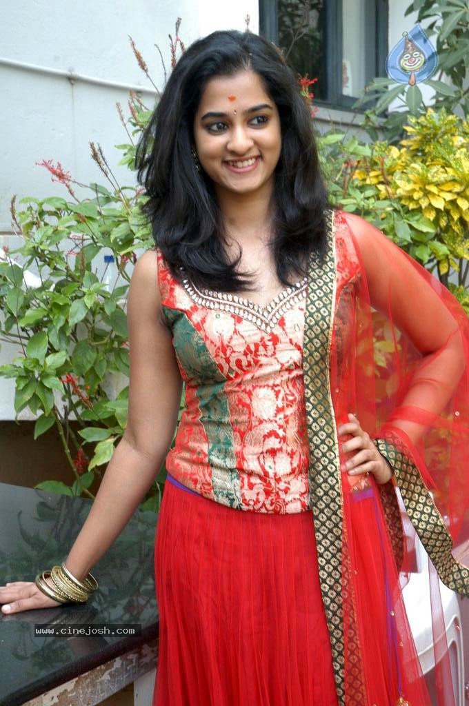 Nanditha Latest Stills - 27 / 46 photos