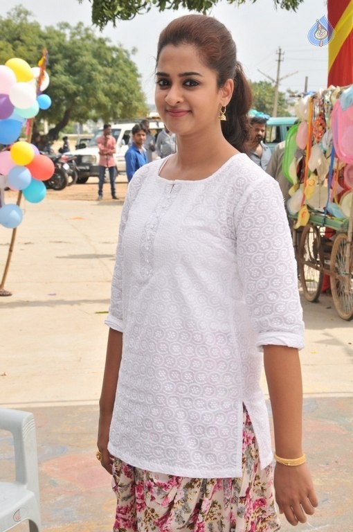 Nanditha New Gallery - 25 / 29 photos