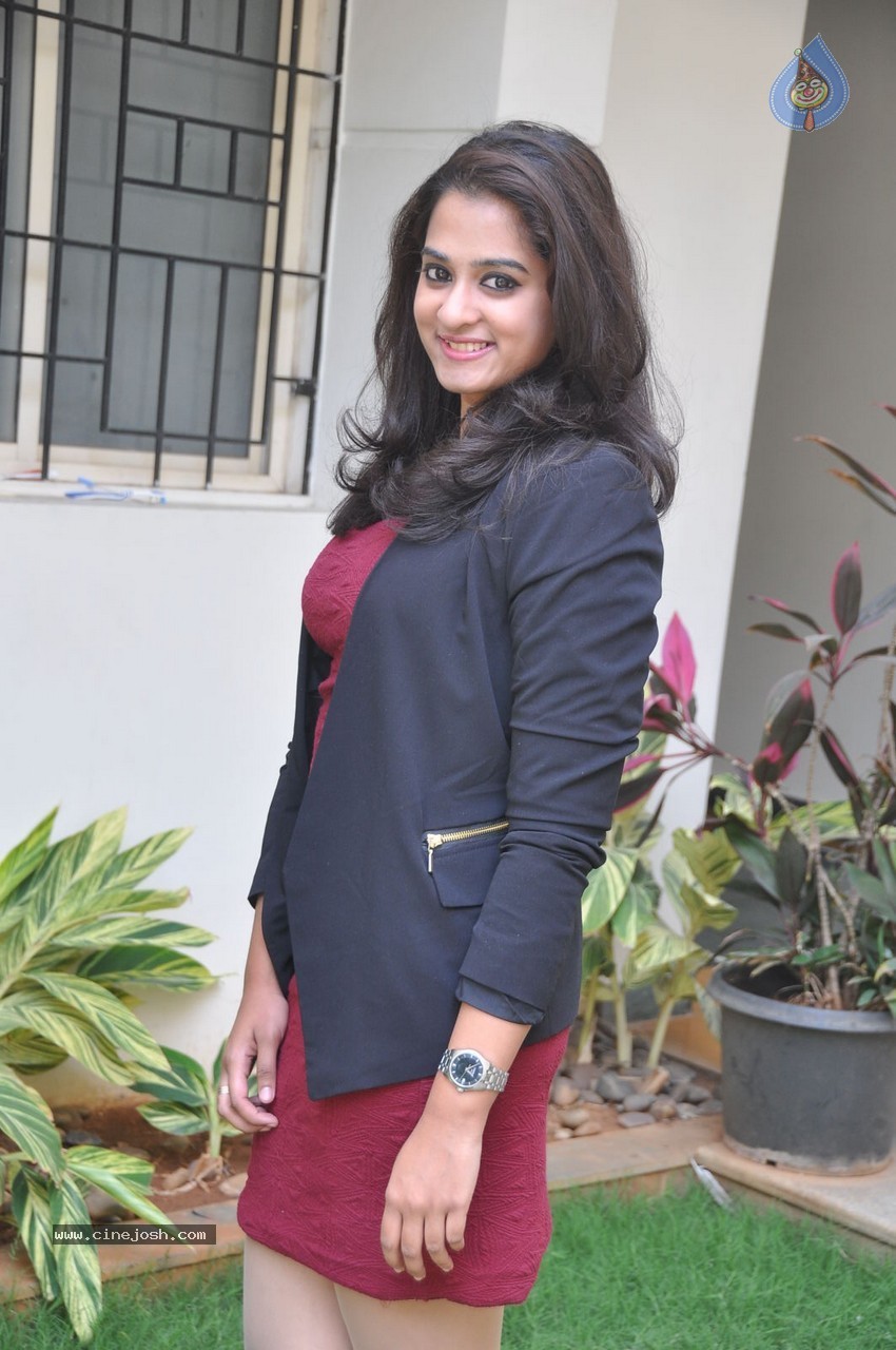 Nanditha New Gallery - 31 / 76 photos