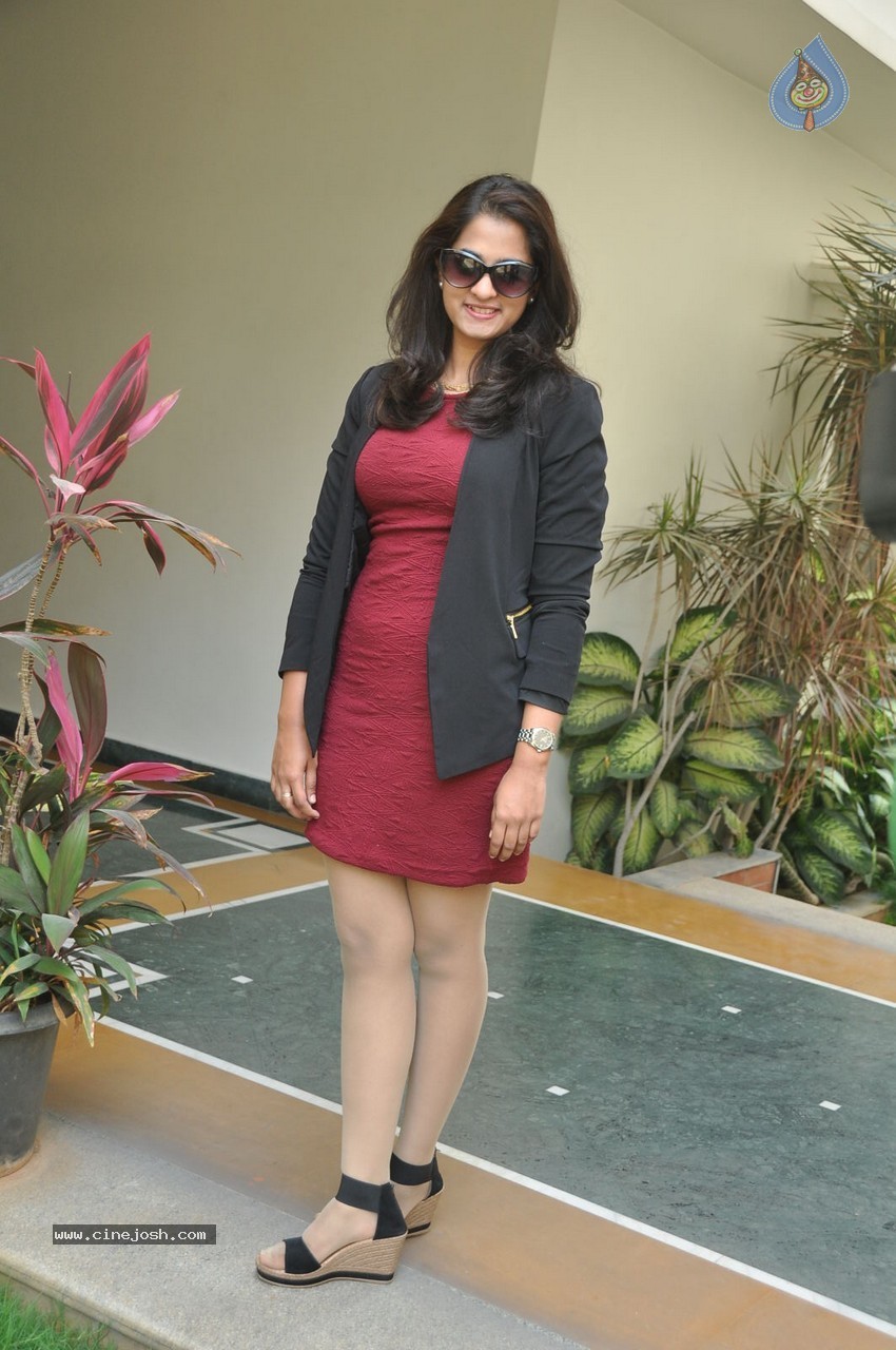 Nanditha New Gallery - 47 / 76 photos