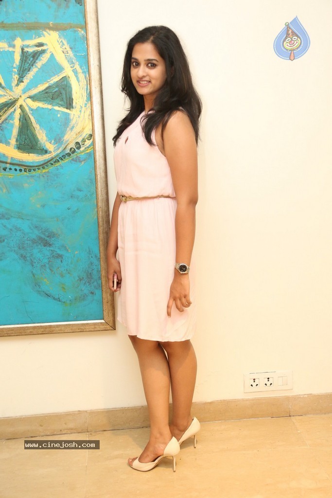 Nanditha New Stills - 39 / 78 photos