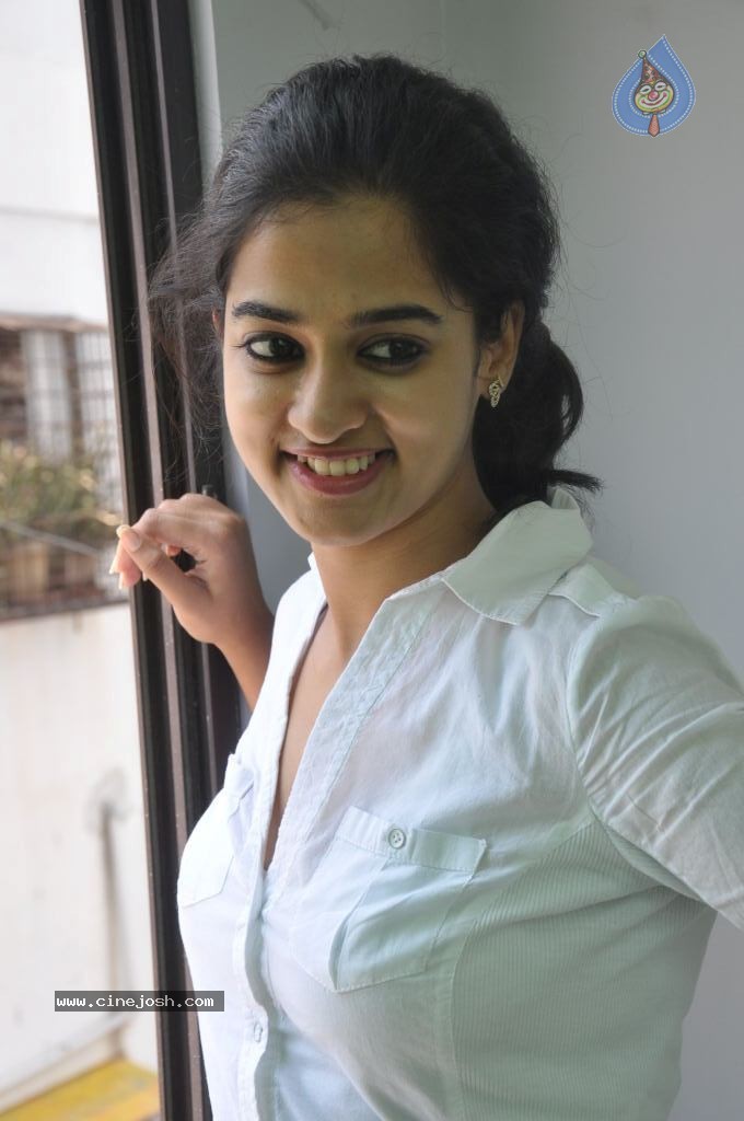 Nanditha New Stills - 23 / 56 photos