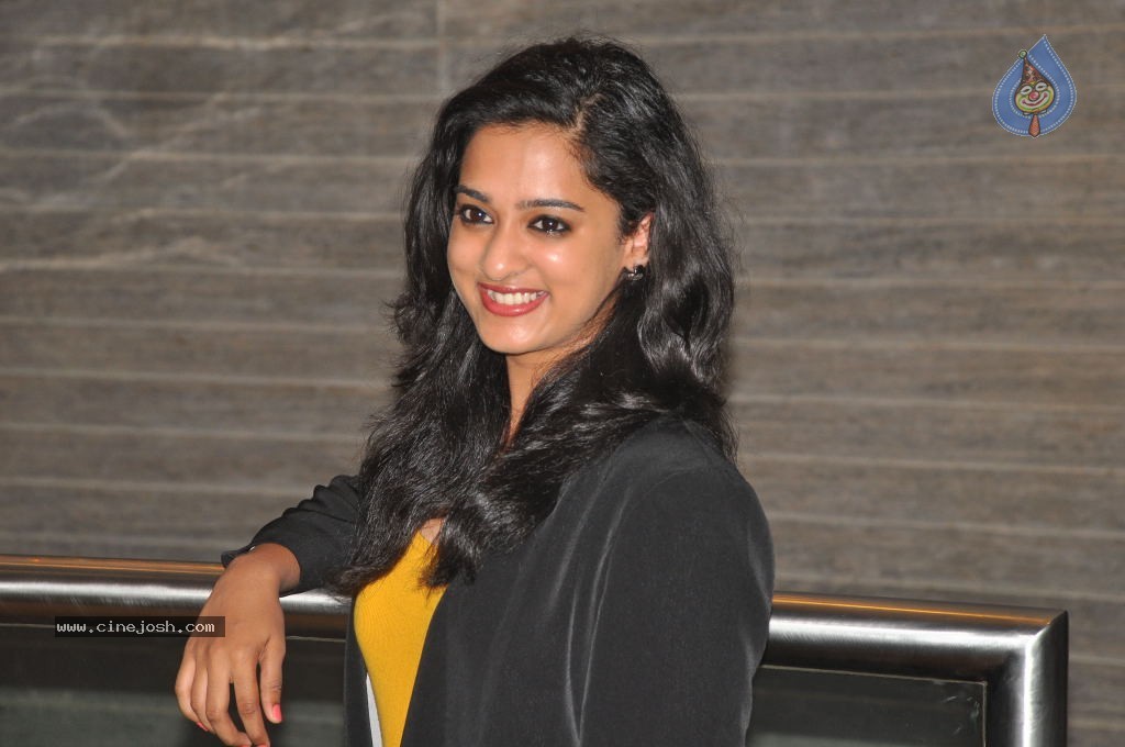 Nanditha Stills - 6 / 23 photos