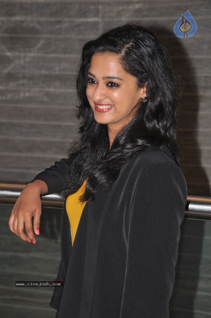 Nanditha Stills - 7 / 23 photos