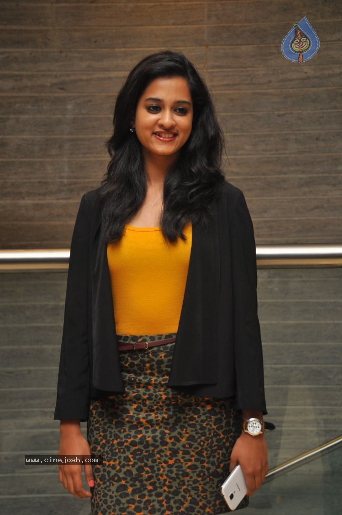 Nanditha Stills - 8 / 23 photos