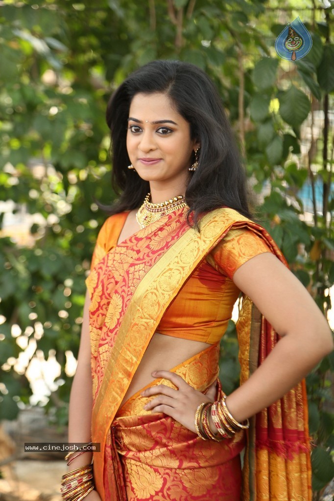 Nanditha Stills - 30 / 81 photos