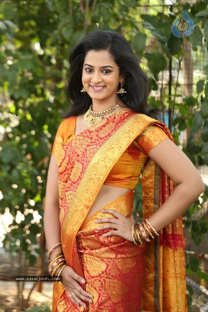 Nanditha Stills - 33 / 81 photos