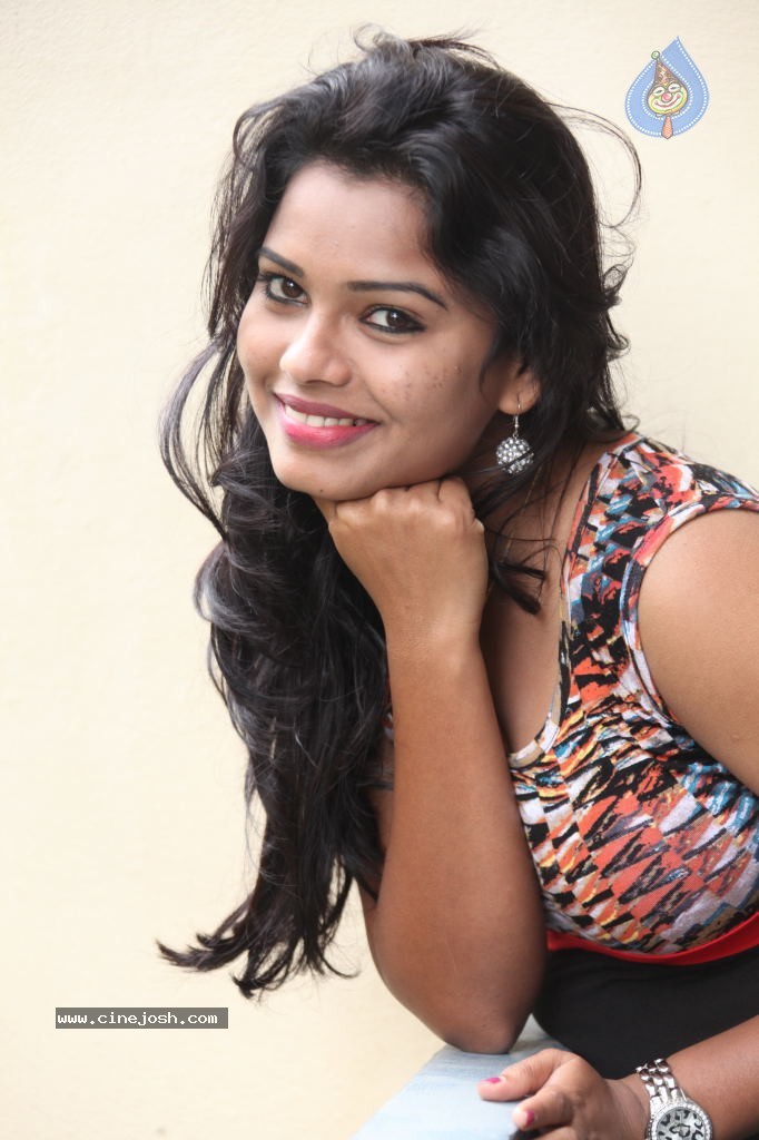 Naveena Jackson Stills - 28 / 71 photos