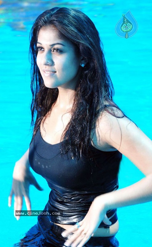 Nayanthara Gallery - 23 / 45 photos