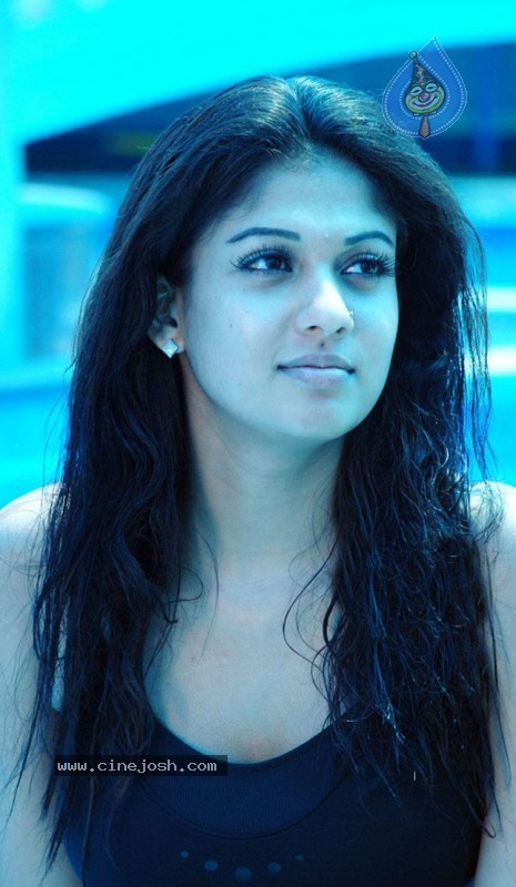 Nayanthara Gallery - 30 / 45 photos