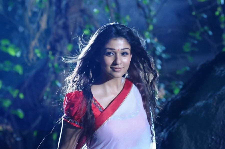 Nayanthara Hot Photos - 18 / 66 photos