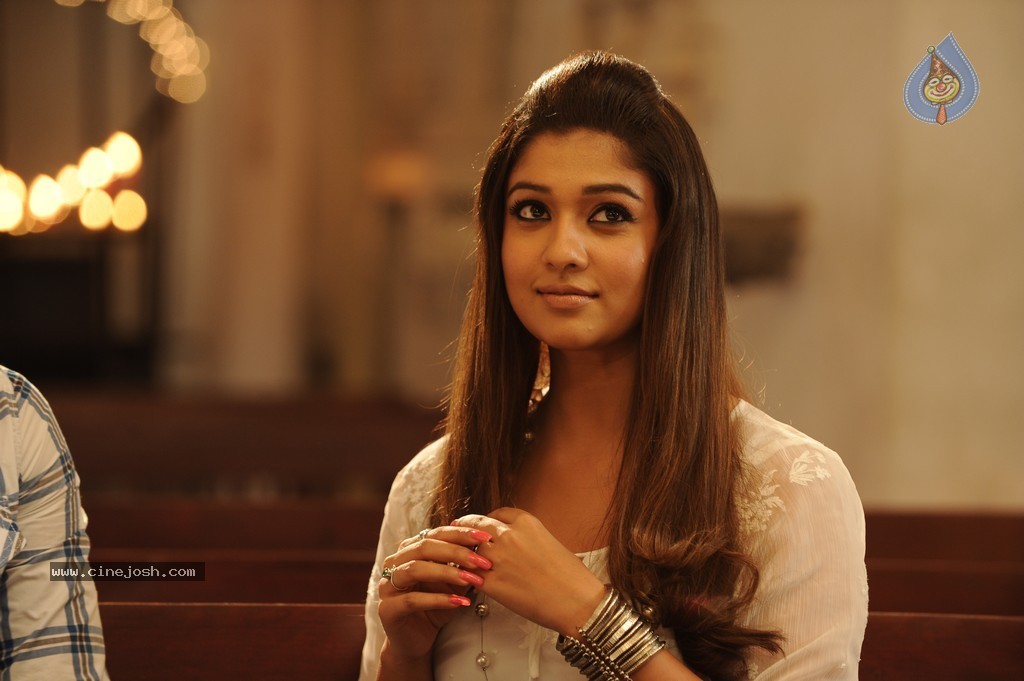 Nayanthara New Stills - 13 / 18 photos