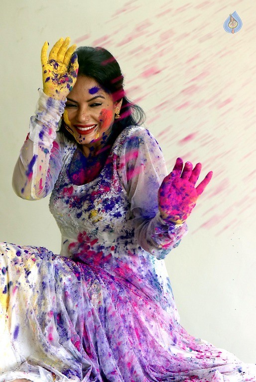 Holi 2023: Girija Prabhu's latest photoshoot is all about colours | Times  of India