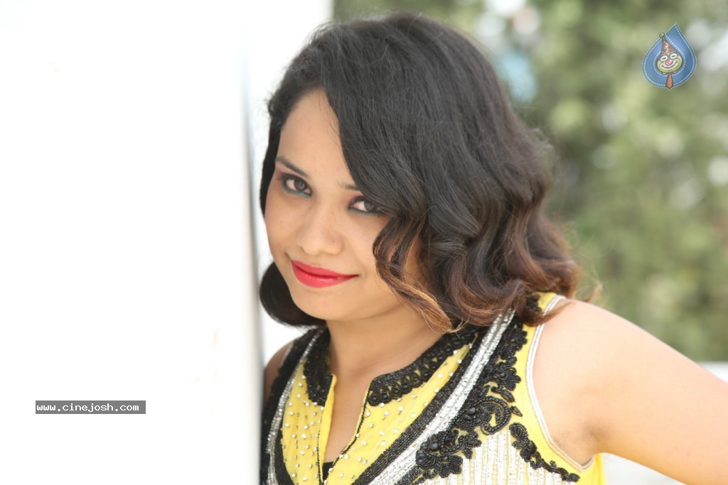 Neha New Stills - 27 / 46 photos