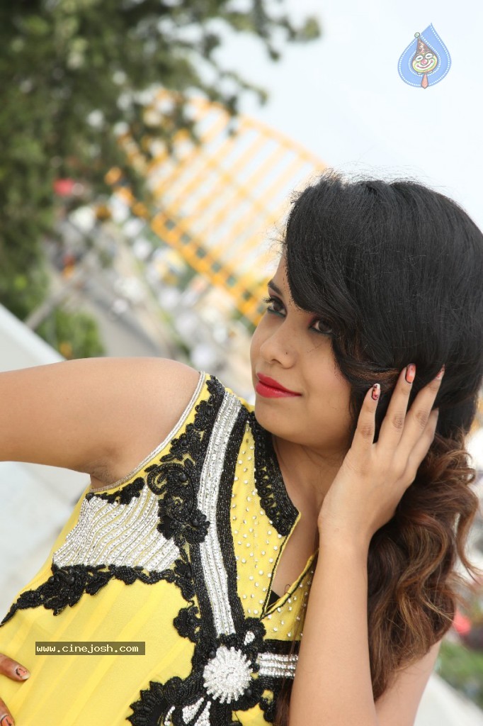 Neha New Stills - 32 / 46 photos