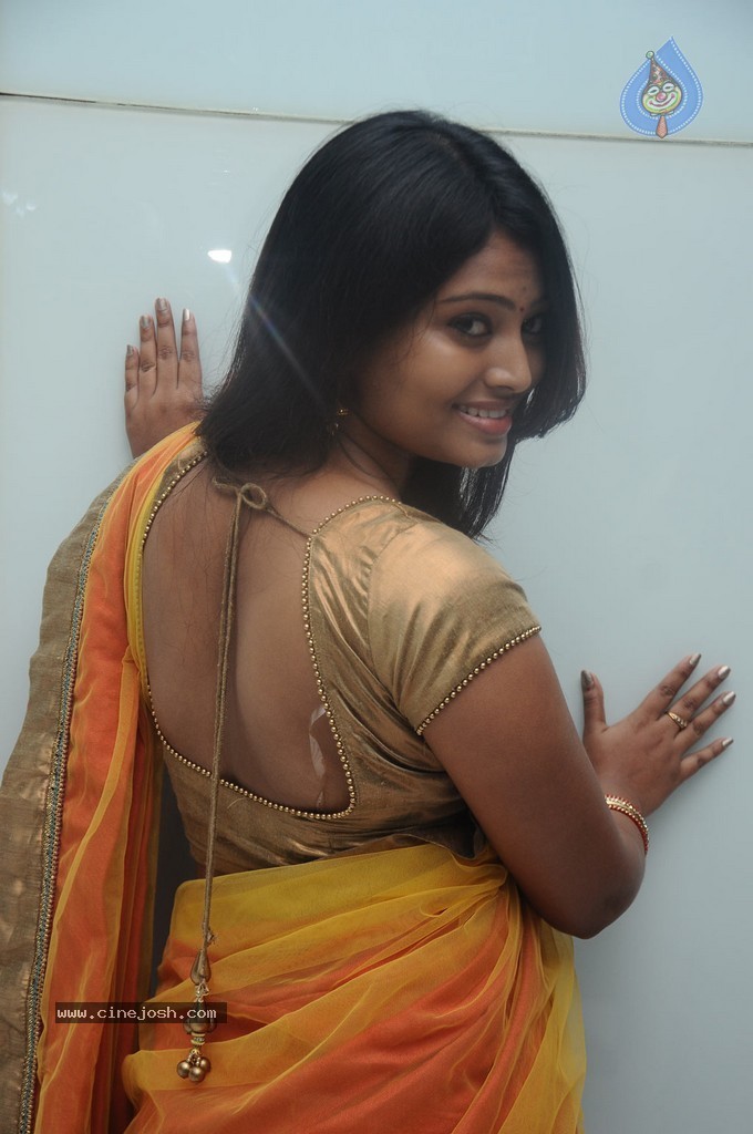 Nekha Hot Stills - 33 / 57 photos