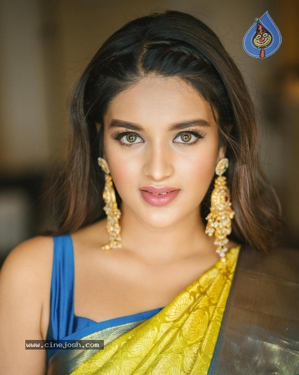 Nidhhi Agerwal Stills - 7 / 12 photos