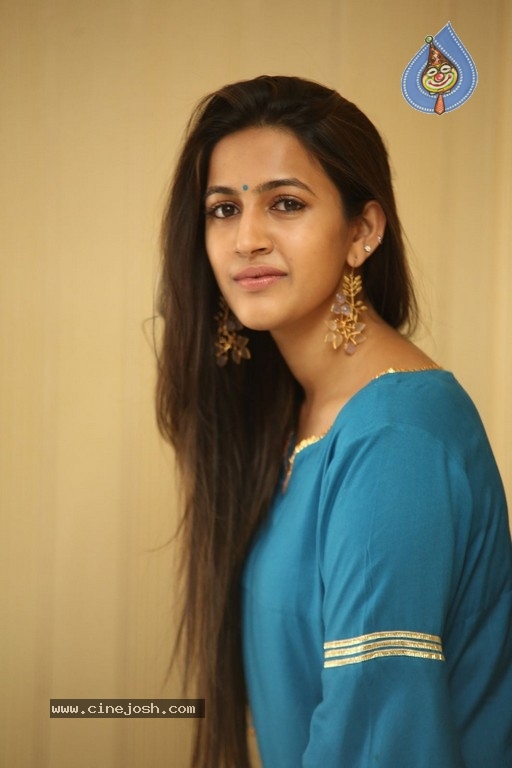 Niharika Konidela Photos - 1 / 21 photos