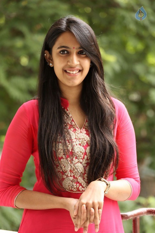 Niharika New Photos - 30 / 42 photos