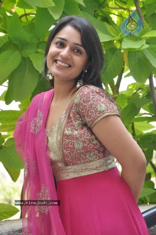 Nikhita New Photos - 14 / 86 photos