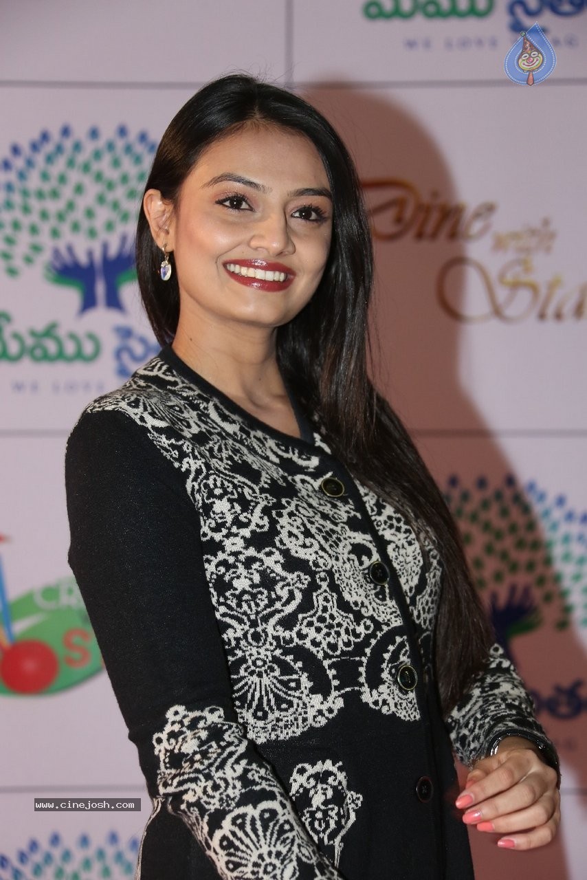 Nikitha Narayan Stills - 11 / 42 photos