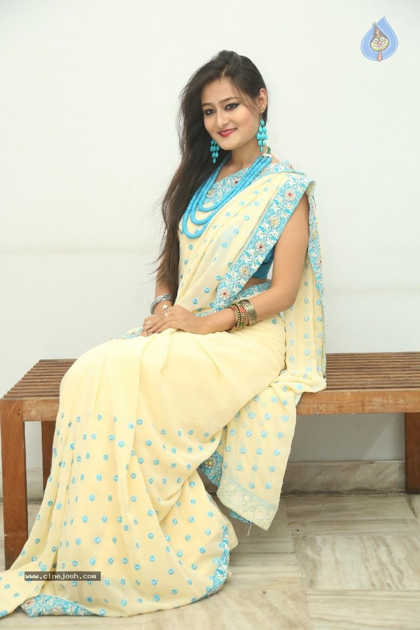 Nilofer Latest Photos - 7 / 61 photos