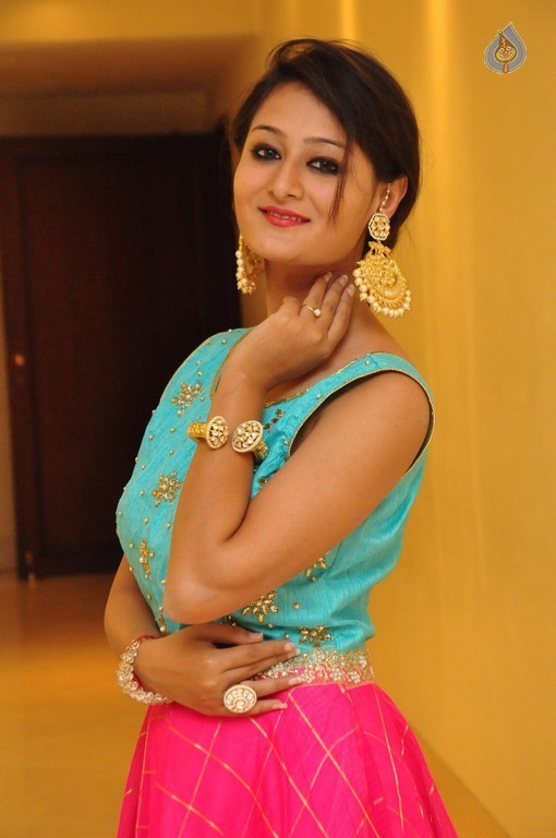 Nilofer New Gallery  - 14 / 36 photos