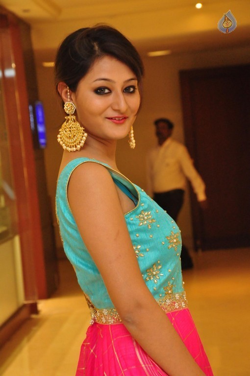 Nilofer New Gallery  - 15 / 36 photos