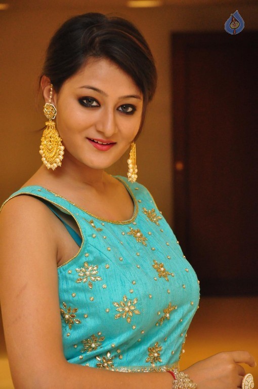 Nilofer New Gallery  - 36 / 36 photos