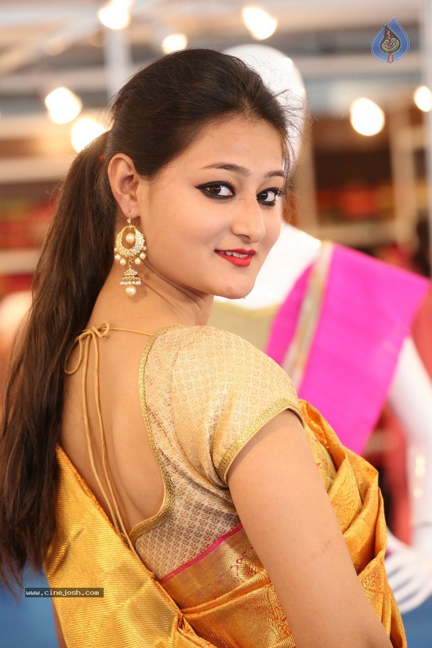 Nilofer New Photos - 30 / 64 photos