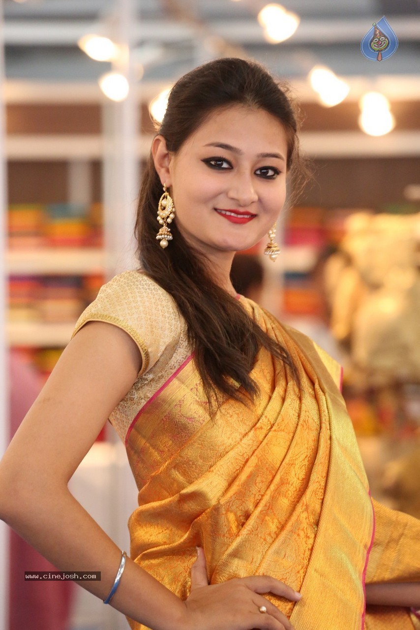 Nilofer New Photos - 52 / 64 photos