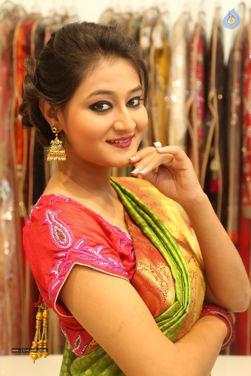 Nilofer New Photos - 22 / 80 photos