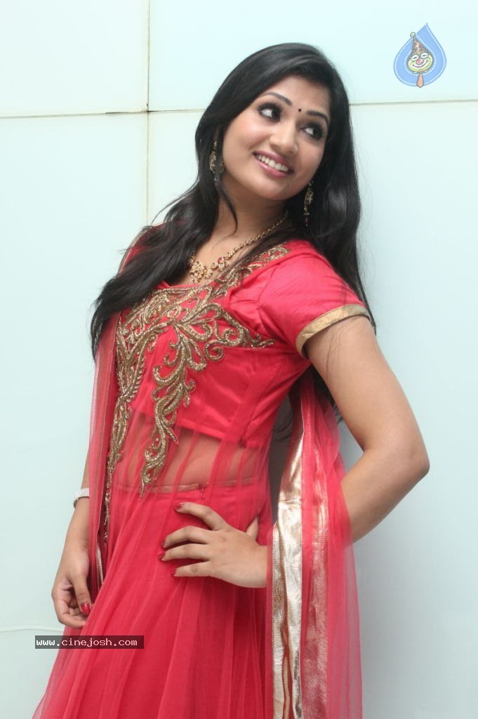 Niranjana Stills - 10 / 66 photos