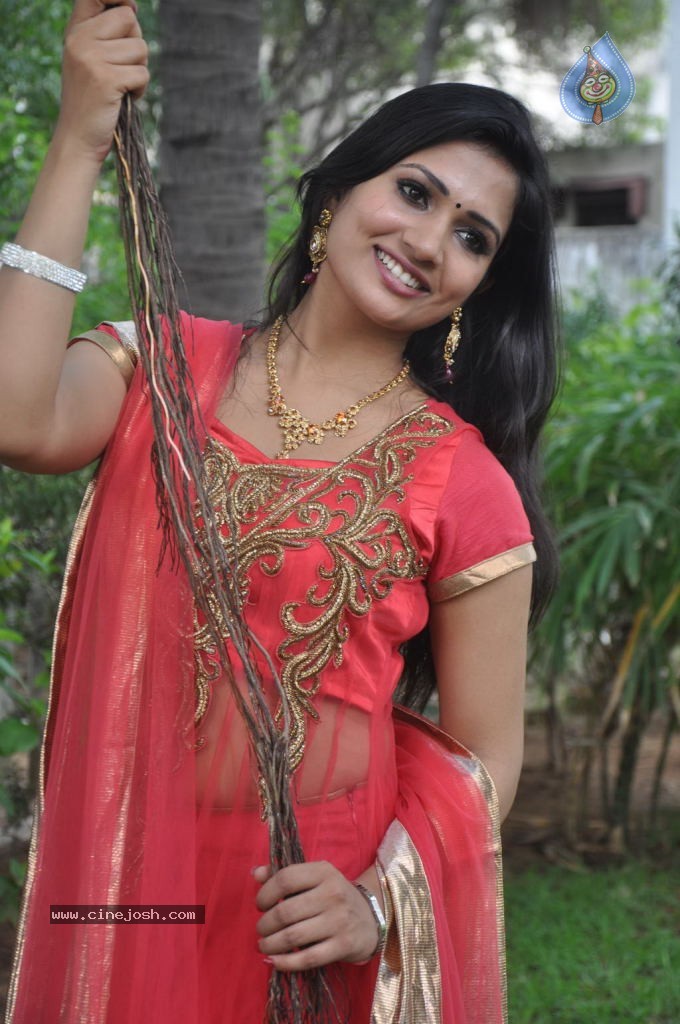 Niranjana Stills - 65 / 66 photos