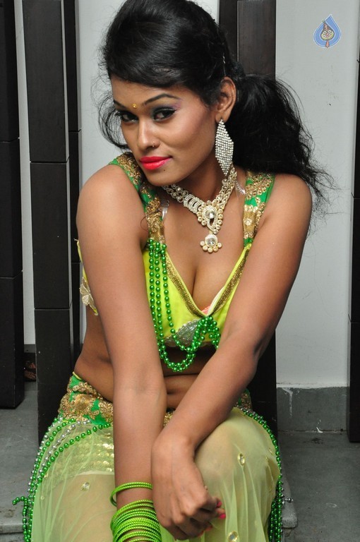 Nisha New Photos - 7 / 35 photos