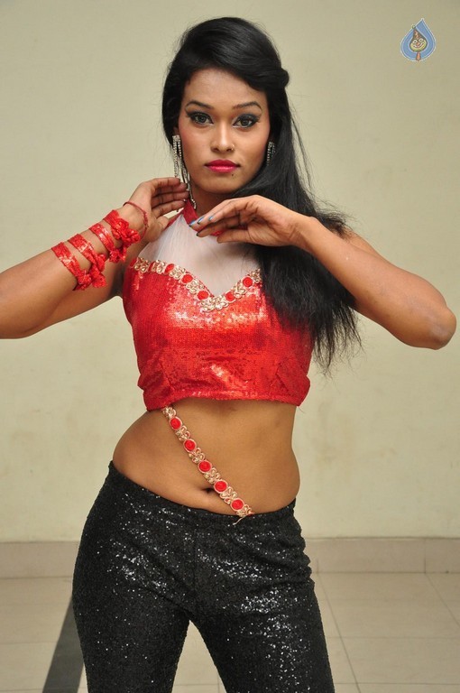 Nisha New Pics - 9 / 71 photos