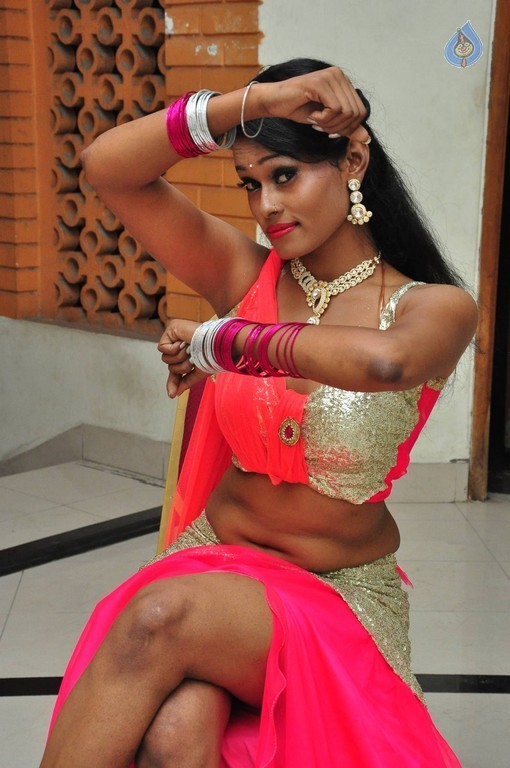 Nisha Set Photos - 28 / 61 photos