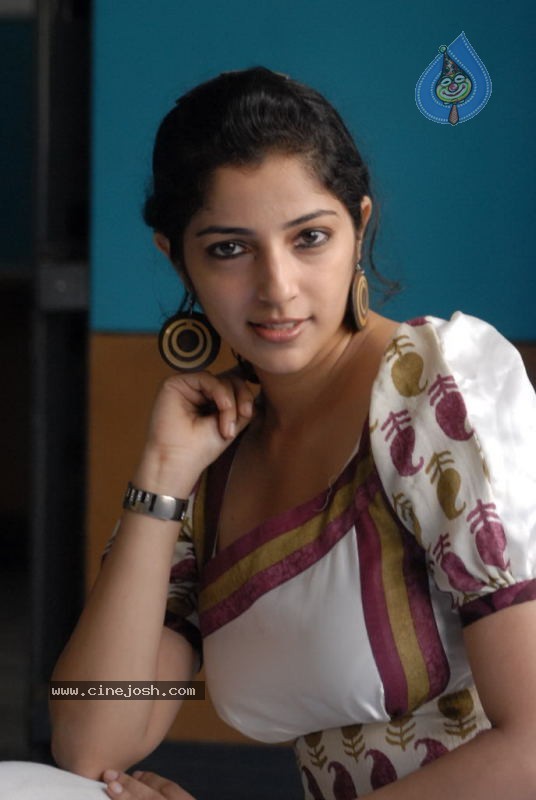 Nishanti Evani New Stills - 66 / 84 photos